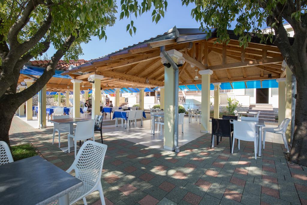 Apartments Duje Ribnica Обровац Екстериор снимка