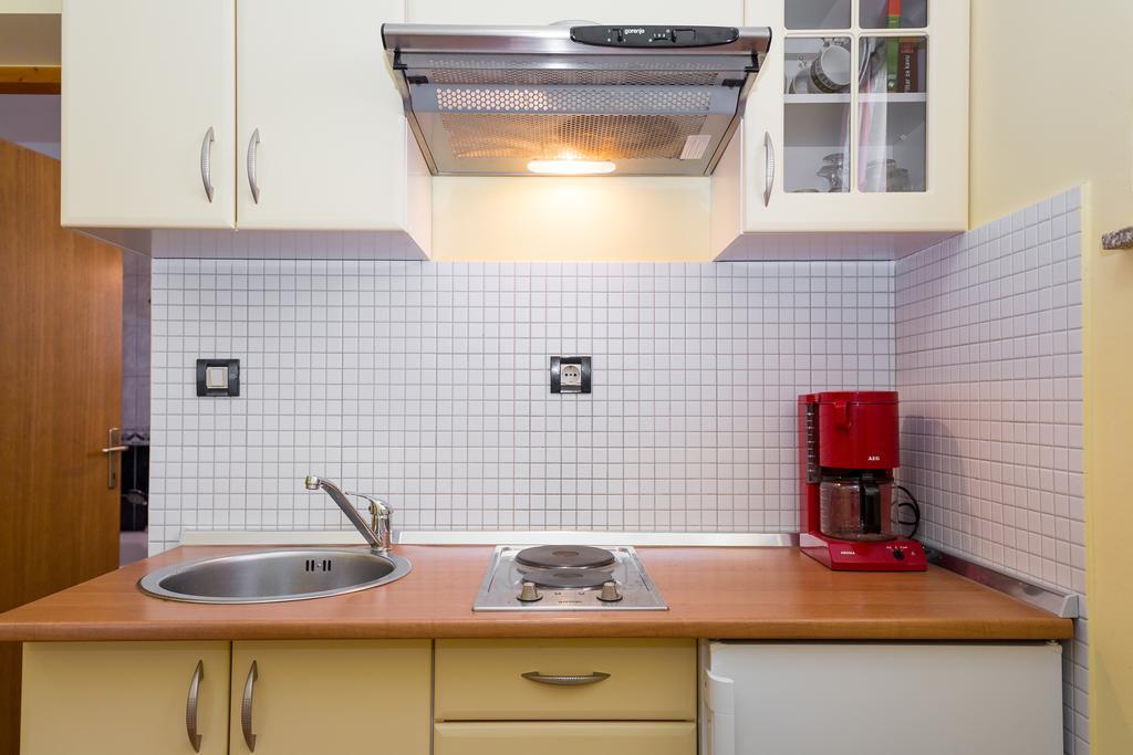 Apartments Duje Ribnica Обровац Екстериор снимка
